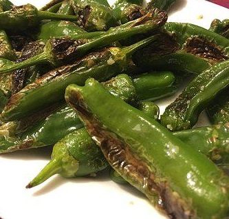 pimientos de padrón en freidora sin aceite air fryer